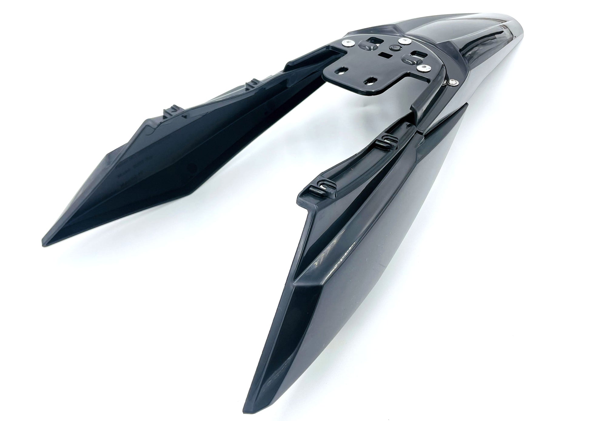 GritShift Extended Rear Fender V2 W/Side Shrouds - Howling Moto