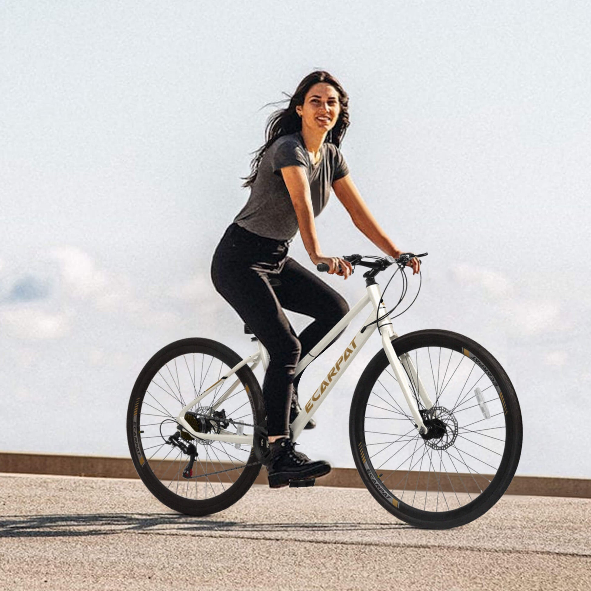 Blue Hycline Ecarpat Velostride bicycle tire 700×35C mounted on a bike wheel, showcasing treads and sidewall details.