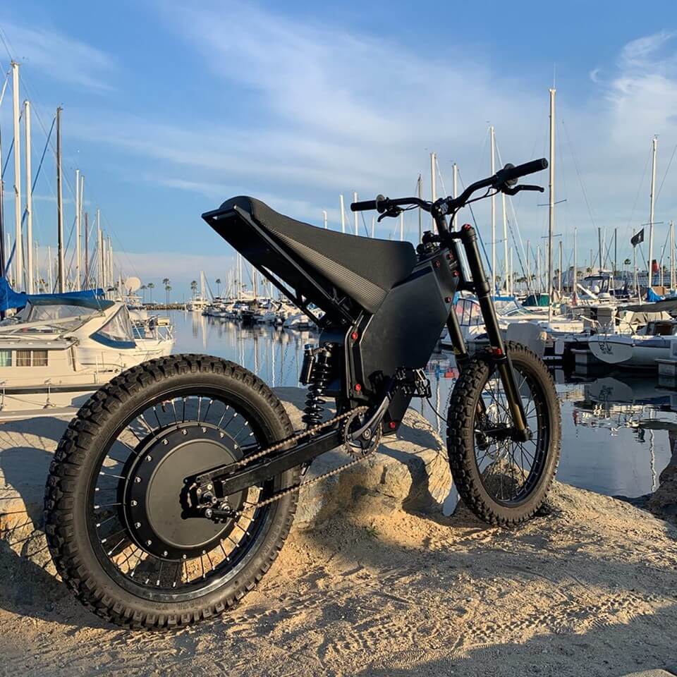 Hycline Rock Conqueror fat bike and e-bike tire, 20x4 inch, rugged off-road tire with 40 PSI for mountain biking and fat bike adventures.