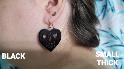 HEART SKULL EARRINGS - Howling Moto