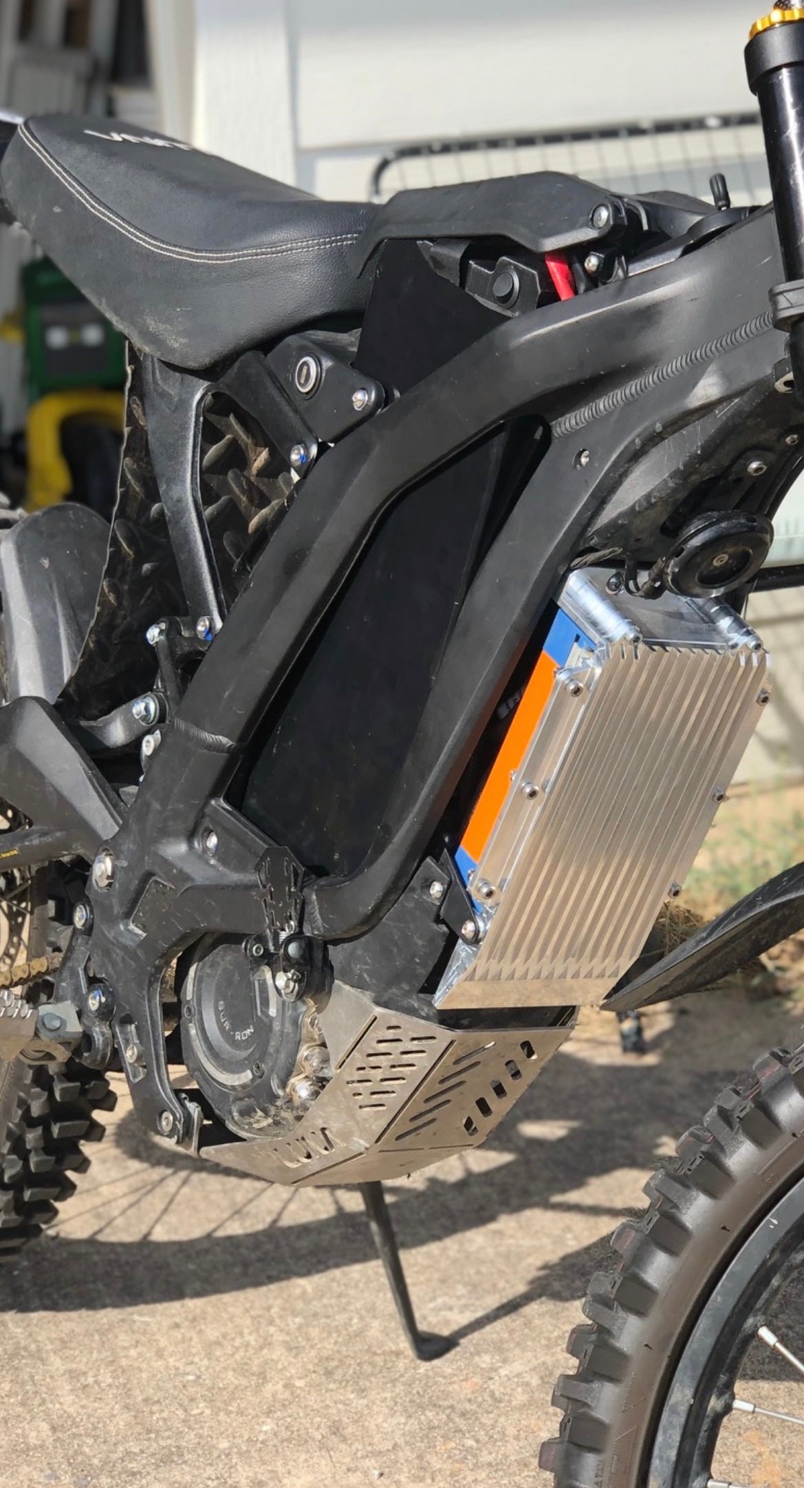 True Fin GLE Enduro All in One Mount & Heatsink For GLE BAC4000 SHIPS APRIL 24TH 2025 - Howling Moto