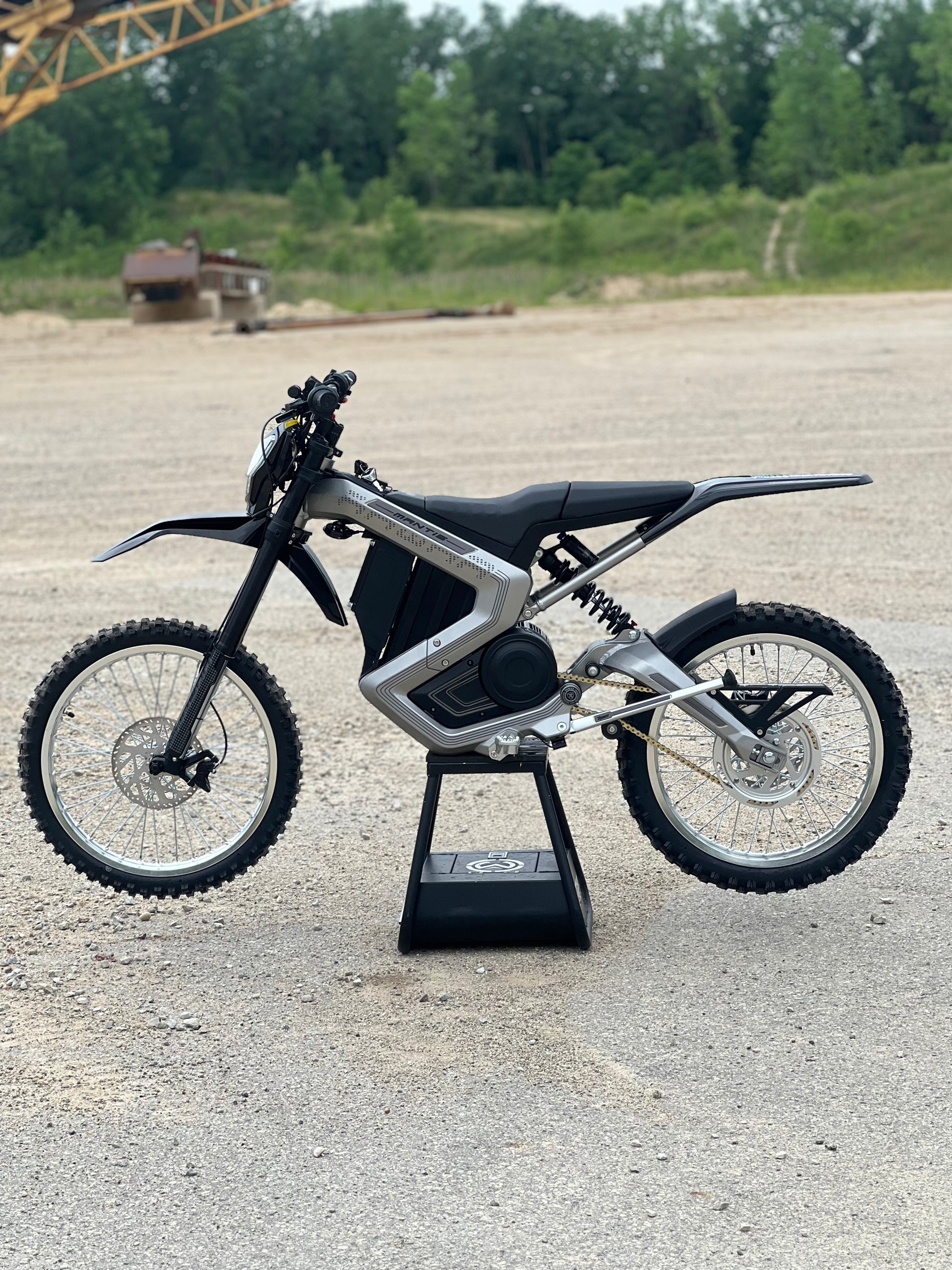 Mantis electric deals bike buy online