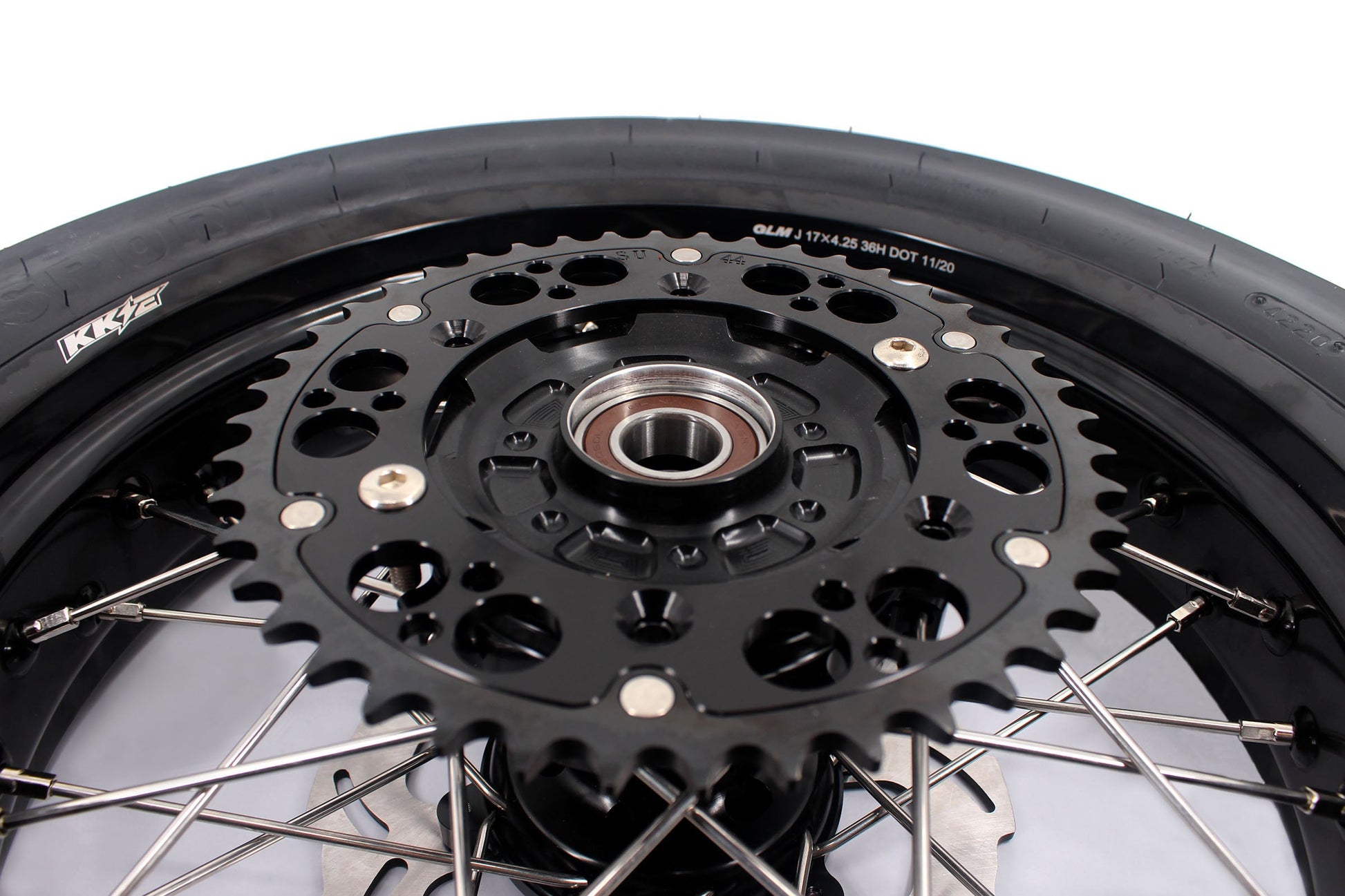 KKE CUSH DRIVE 3.5/4.25*17in. Supmermoto Wheels Kit For SUZUKI DRZ400SM 2005-2024 CST Tires - Howling Moto