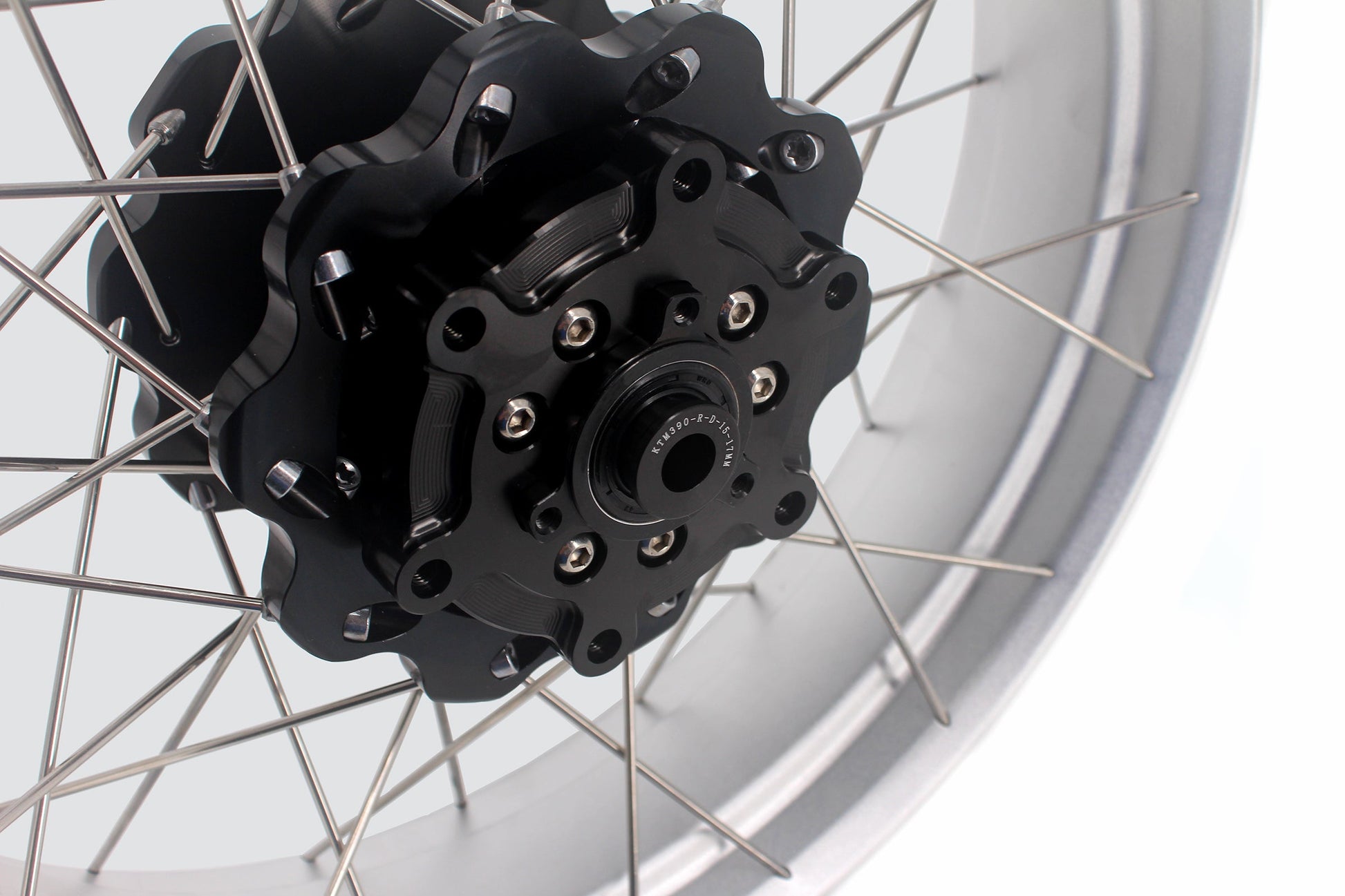 VMX 17 Inch Spoked Aluminum Tubeless Wheels Rims For Husqvarna Svartpilen 401 2020-2021 - Howling Moto