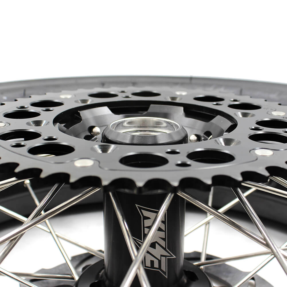 KKE 3.5/4.25*17in. Supmermoto Wheels Set For SUZUKI DRZ400SM 2005-2024 CST Tires - Howling Moto