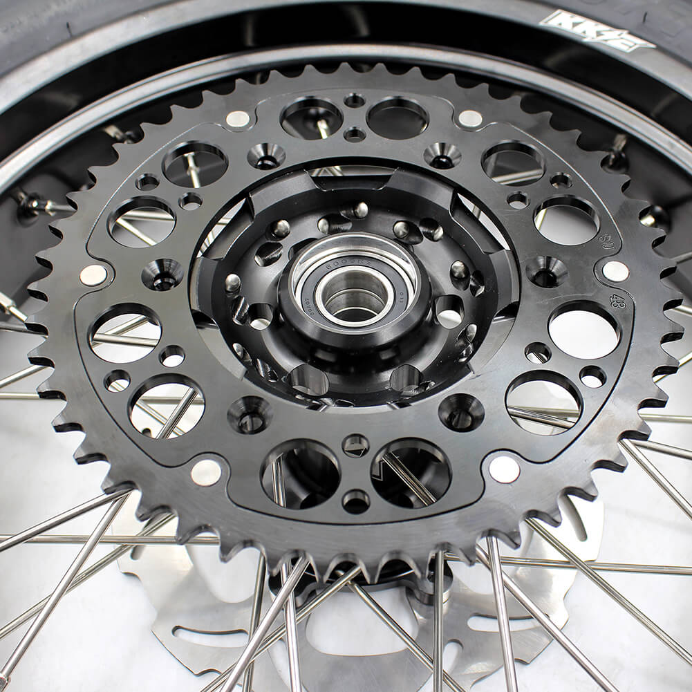 KKE 3.5/4.25*17in. Supmermoto Wheels Set For SUZUKI DRZ400SM 2005-2024 CST Tires - Howling Moto