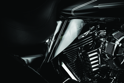 Kuryakyn Saddle Shields heat deflectors for Harley Davidson Touring models 2009-2010, mounted on motorcycle seats.