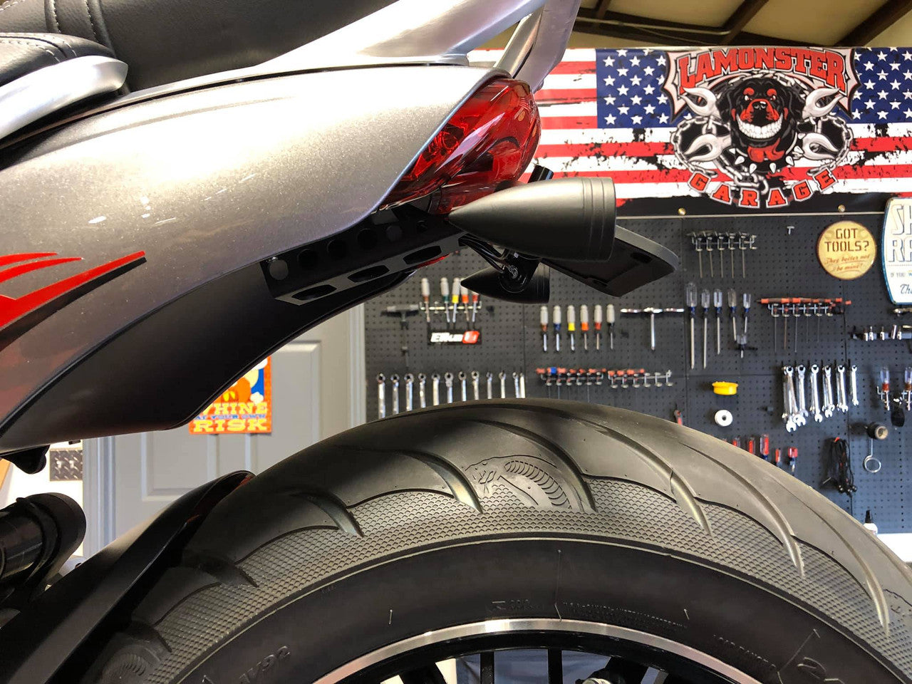Lamonster Garage Rocket 3 license plate bracket (2020 to current)(Pre-Order) - Howling Moto