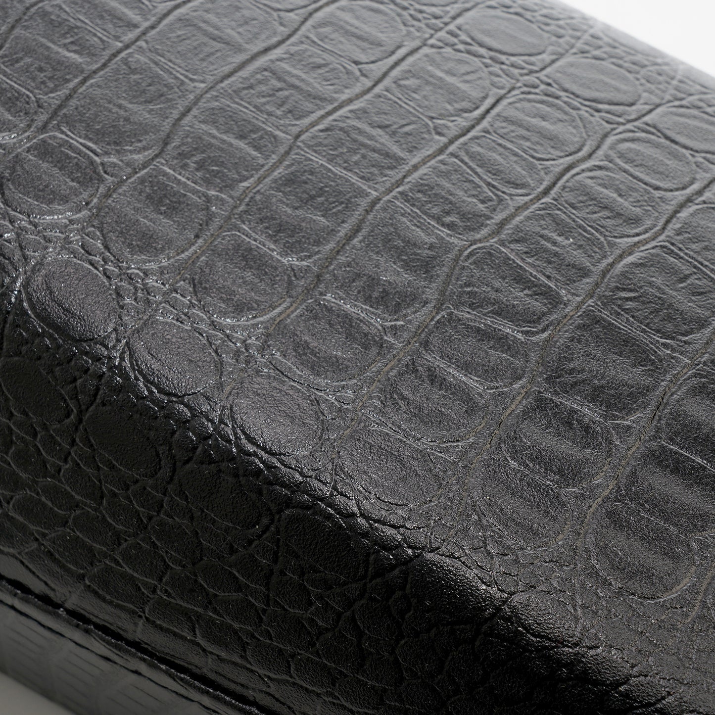 Luna Gator Seat for Surron (Vinyl) - Howling Moto