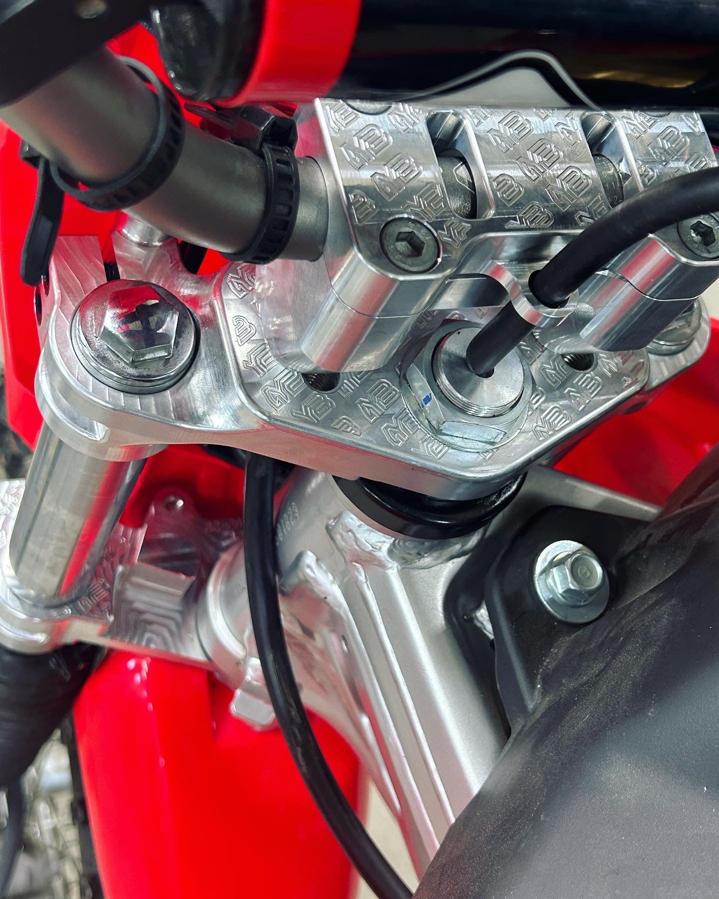 MB-MX 2019+ CRF110/CRF125F Full Triple Clamp Set - Howling Moto
