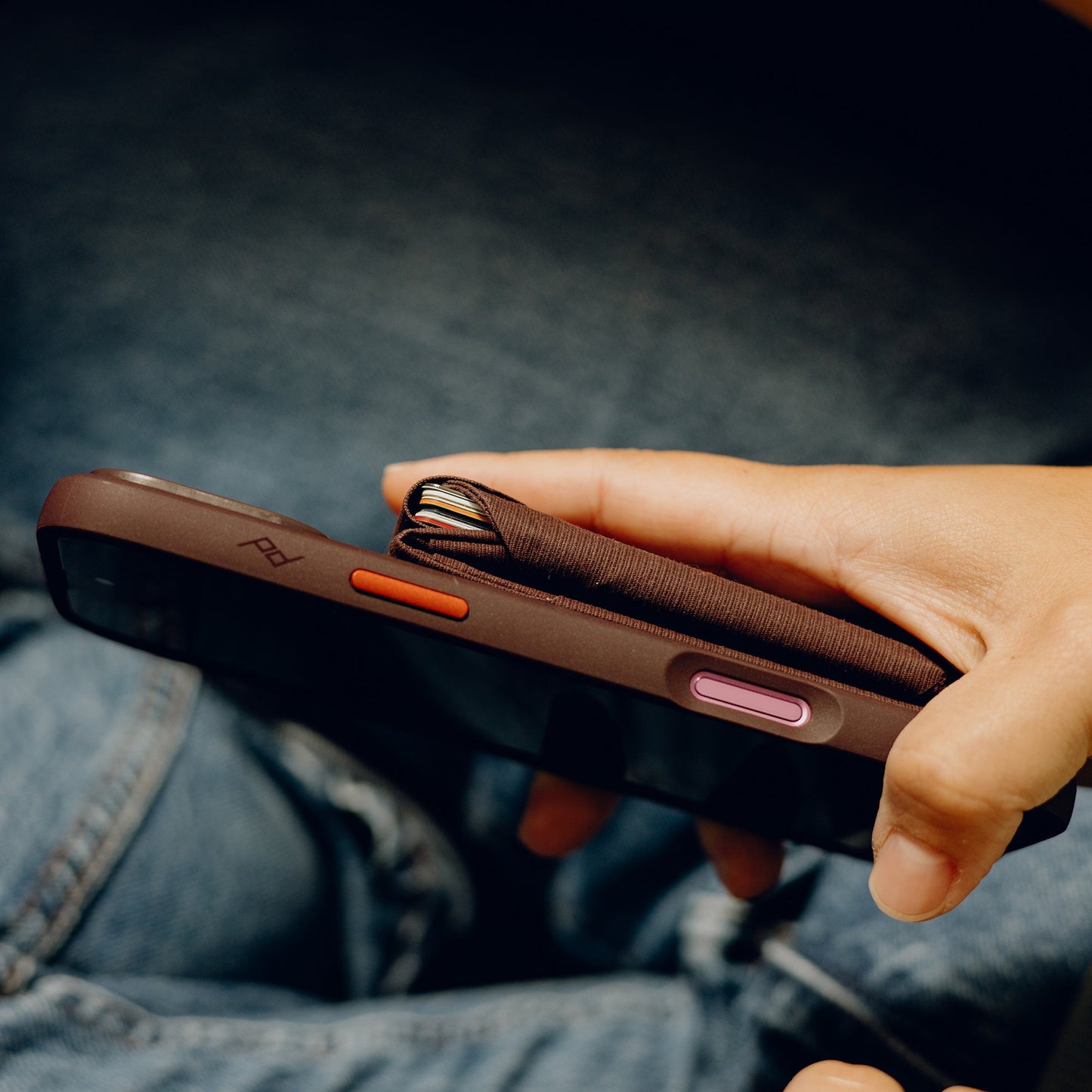 Everyday Case | iPhone 16 Plus Eclipse - Howling Moto