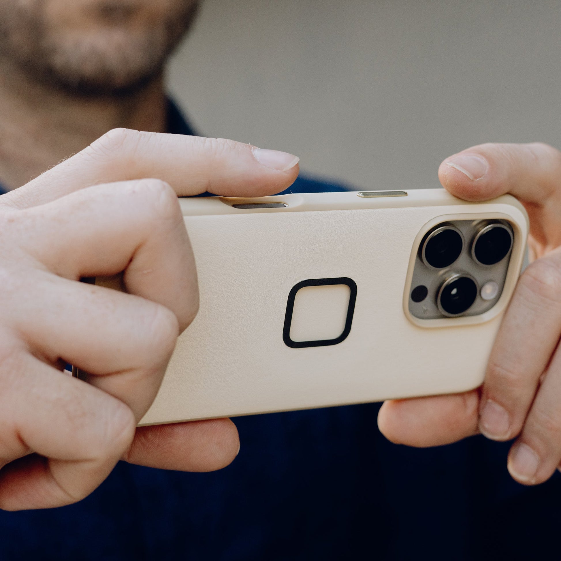 Everyday Clarino Case | iPhone 16 Pro Max Bone - Howling Moto