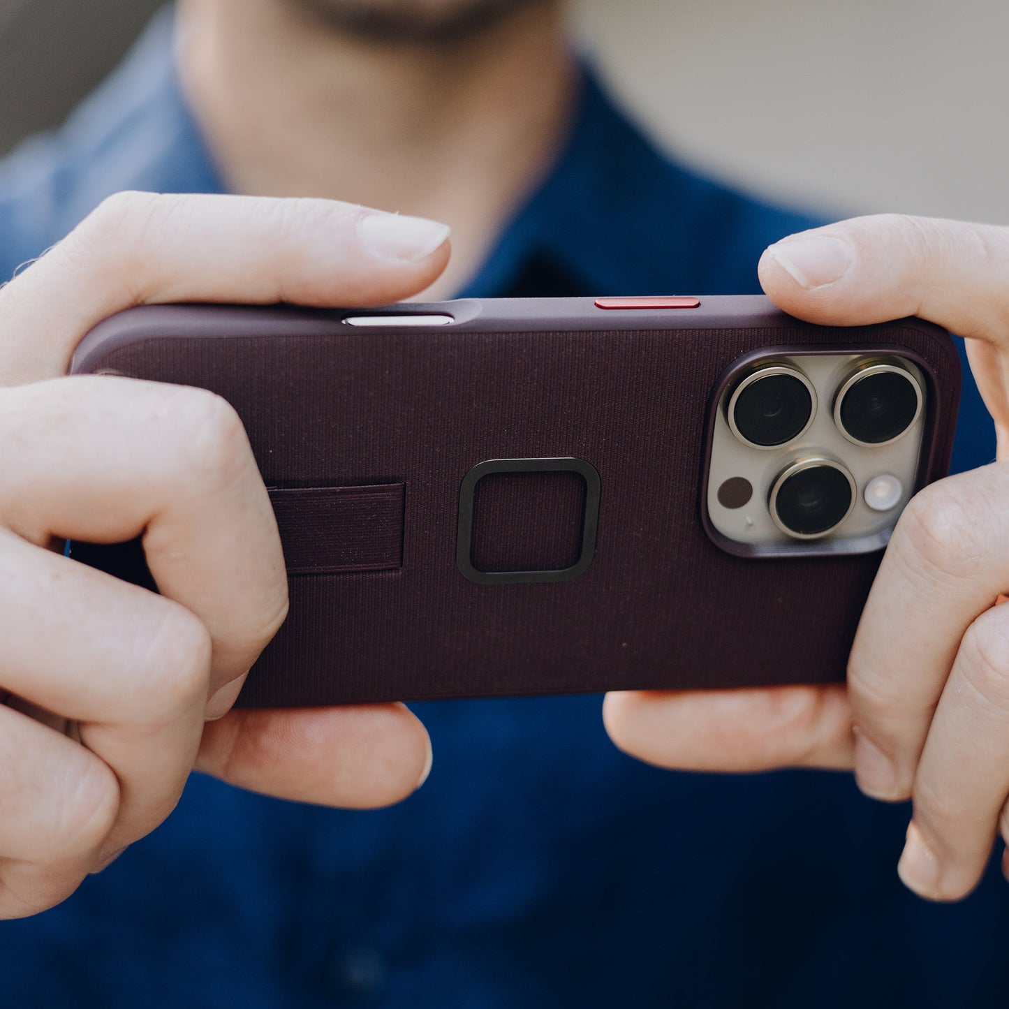 Everyday Loop Case | iPhone 16 Pro | Eclipse - Howling Moto