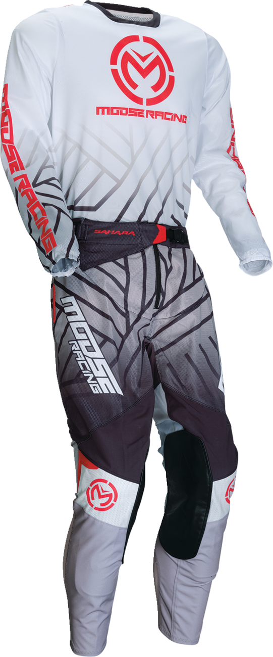 Black and white Moose Offroad Sahara jersey in small size, lightweight offroad apparel with performance-focused design.
