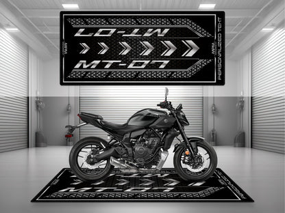 MPM Motorcycle Mat for Yamaha MT-07 - U1401 - Howling Moto