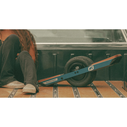 Onewheel XR Classic – 20 MPH Full-Size Electric Board, 17–24 Mile