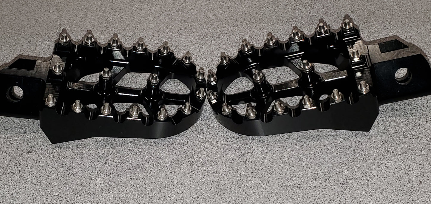 RFN Ares Foot Pegs - Howling Moto