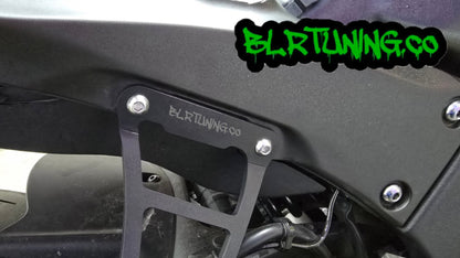 KAWASAKI NINJA ZX-10R ZX-10RR ZX1000 2011 - 2025 EXHAUST HANGER RIGHT SIDE PASSENGER PEG DELETE POWDER COATED BLACK ALUMINUM - Howling Moto