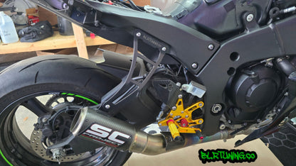 KAWASAKI NINJA ZX-10R ZX-10RR ZX1000 2011 - 2025 EXHAUST HANGER RIGHT SIDE PASSENGER PEG DELETE POWDER COATED BLACK ALUMINUM - Howling Moto