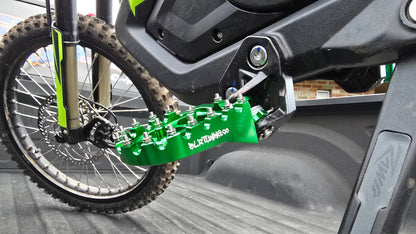 FOOT PEGS FOR RAWRR MANTIS X AND MANTIS X PRO BILLET ALUMINUM WITH STAINLESS STEEL TEETH BY BLR TUNING - Howling Moto
