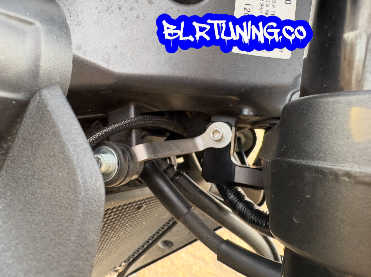 YAMAHA MT09 STEERING STABILIZER DAMPER FITS 2021 TO 2024 MT09 MT-09 XSR900 - WILL NOT FIT OLDER MODELS - Howling Moto