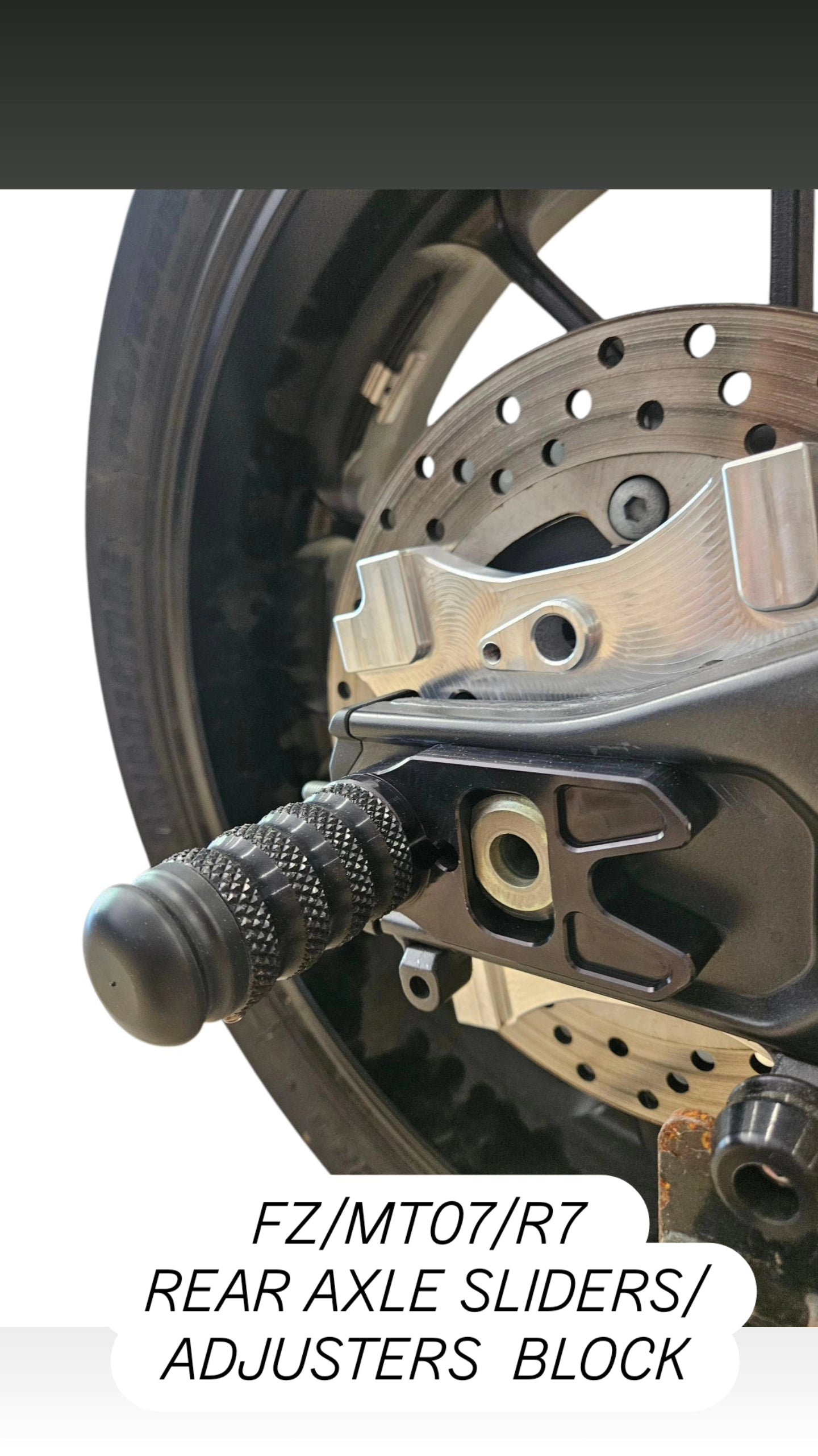 R7/FZ/MT07 AXLE ADJUSTERS - Howling Moto