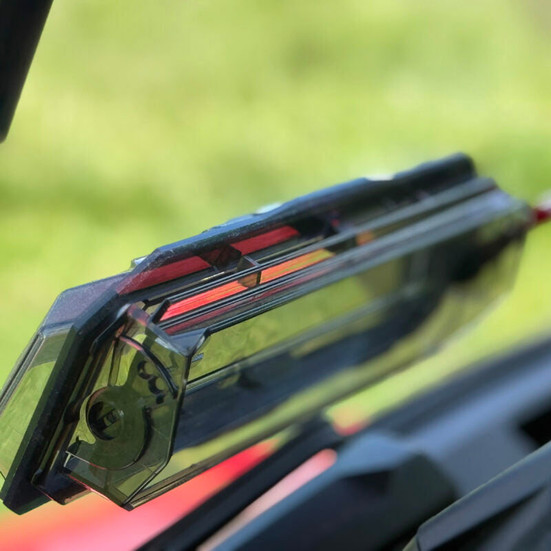 SEIZMIK tool-less UTV windshield made of hard-coated polycarbonate, with clear visibility and durable design.