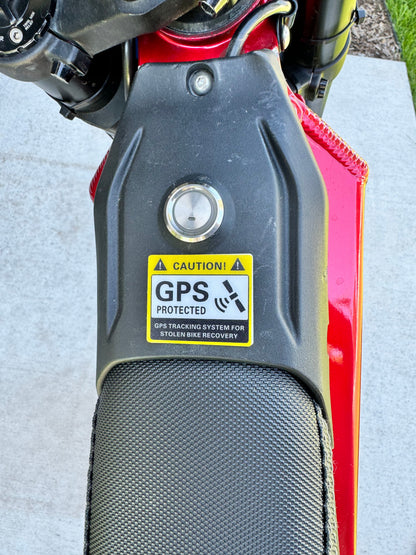 Anti Theft GPS Warning Sticker 3 Pack - Howling Moto