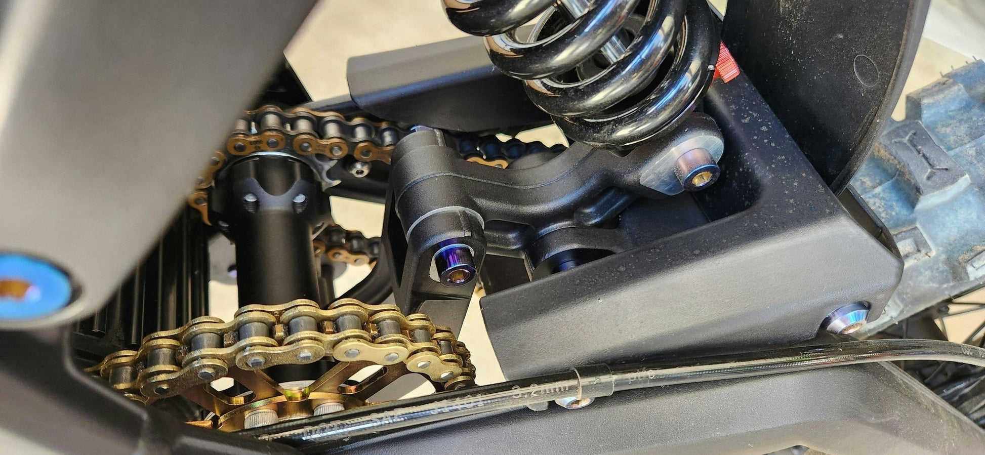 Titanium Rear Suspension/ Linkage  Bolt Kit for E-Ride Pro (8 pcs) - Howling Moto