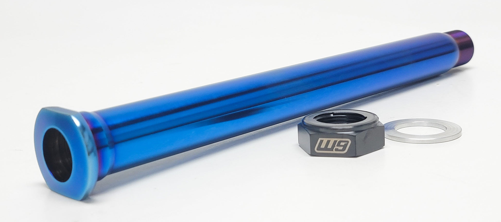 Warp9Racing titanium rear axle for KTM 125 SX (2007-2012), lightweight and durable motorcycle part for KTM dirt bikes.