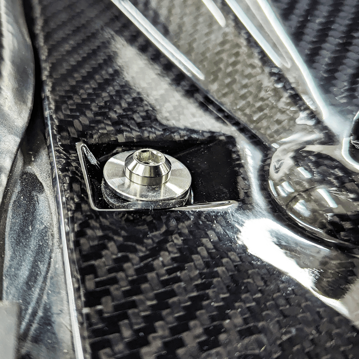 ZSPEC "Round Cowl-Clips" Replacement Solution for Z32 300zx, Titanium Fastener Kit w/ Well Nuts - Howling Moto