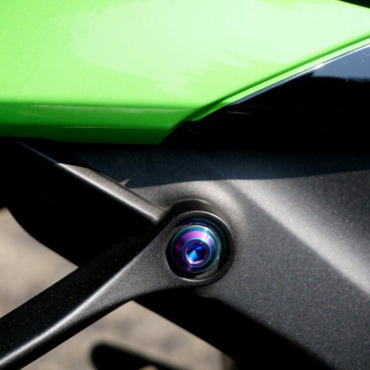 ZSPEC Titanium Fasteners for the Kawasaki Ninja 636 ZX6R Foot-Peg Brackets - Howling Moto