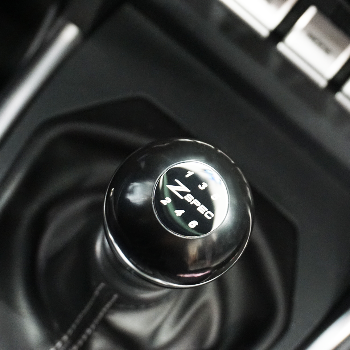 ZSPEC Round Shift Knob, M10-1.25, 207 Grams, 6-Speed, 350z/370z/G35/G37/Z - Howling Moto