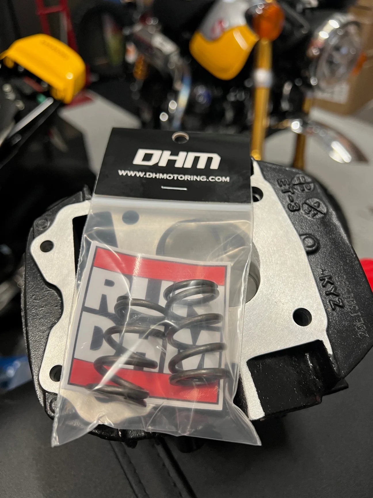 DHM High RPM Valve Spring Set for the Honda Grom (2014-2020) and Honda Monkey (2019-2021) - Howling Moto