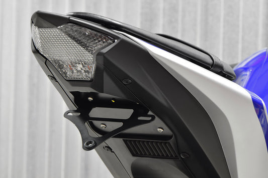 MNNTHBX YAMAHA R3 FENDER ELIMINATOR INTEGRATED TAILLIGHT & PLATE MOUNT - Howling Moto