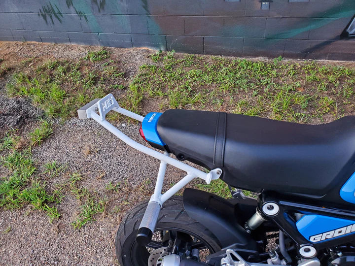 MK Stunts 22+ GROM 12 BAR - Howling Moto
